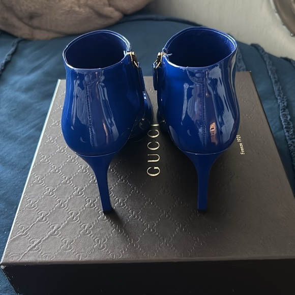 Gucci bright blue patent leather bootie - Picture 3 of 4